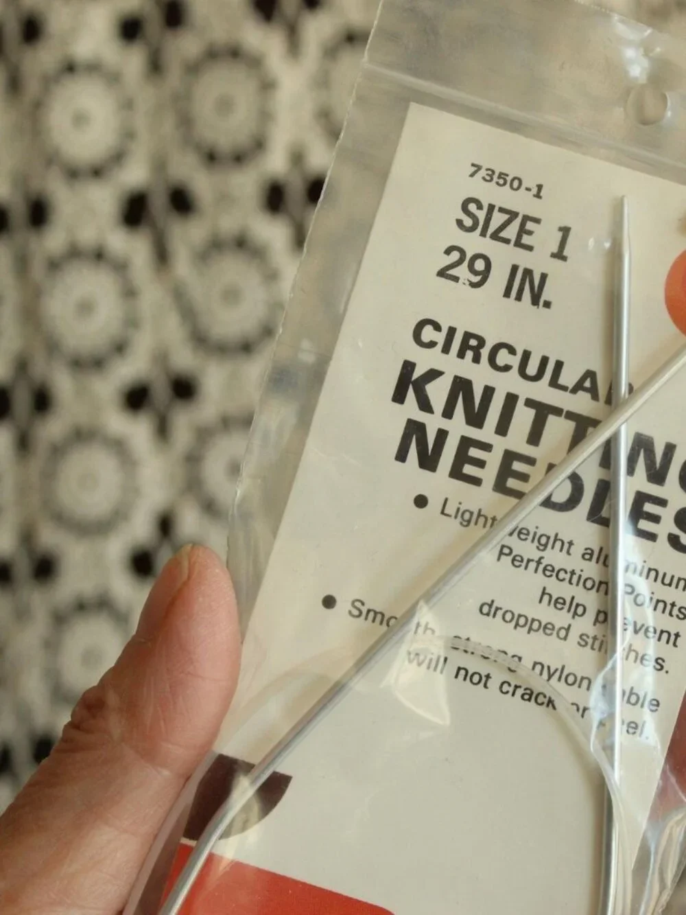 Vintage 1970s Knitting Needles, NOS Boye Size 1 Circular 29